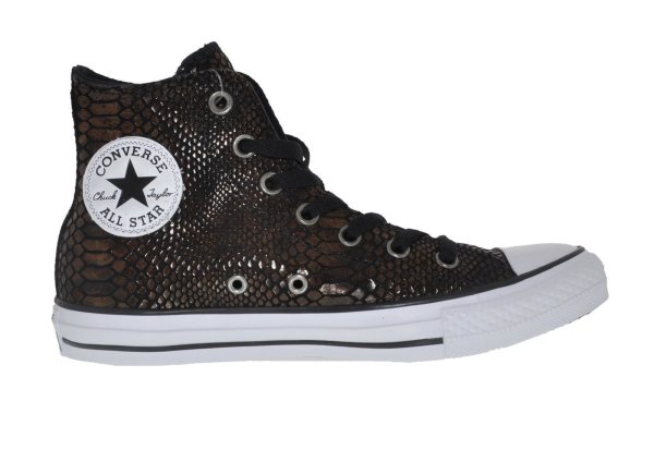 Brown/Black/White