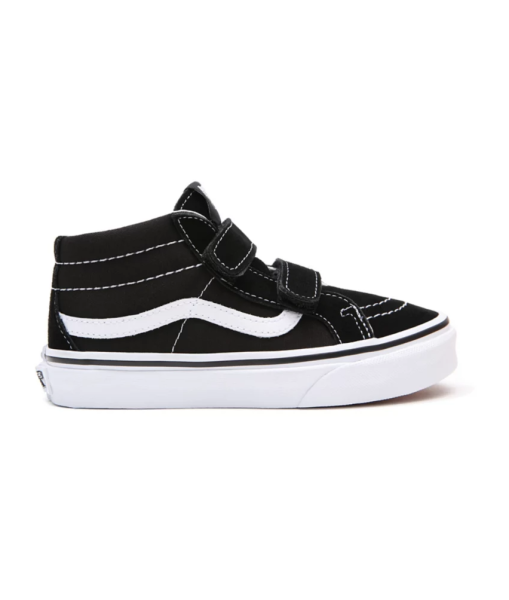 Black/True White
